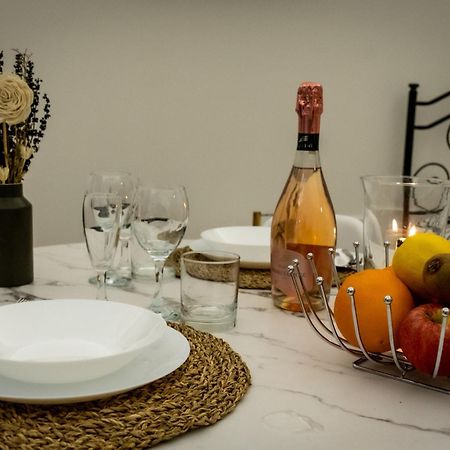 Bien-Etre Exclusive Apartment Taranto Eksteriør billede